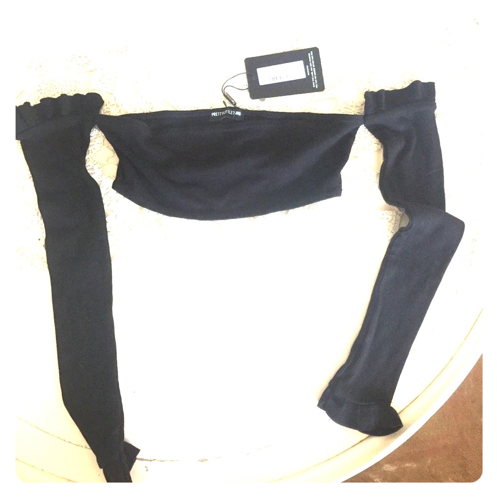 Crop Top!! Pretty Little Thing!